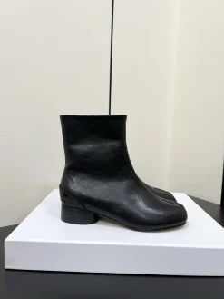 Alternative view of MAISON MARGIELA Boots & Booties Lambskin (Black) EU35-40 D10202607051729