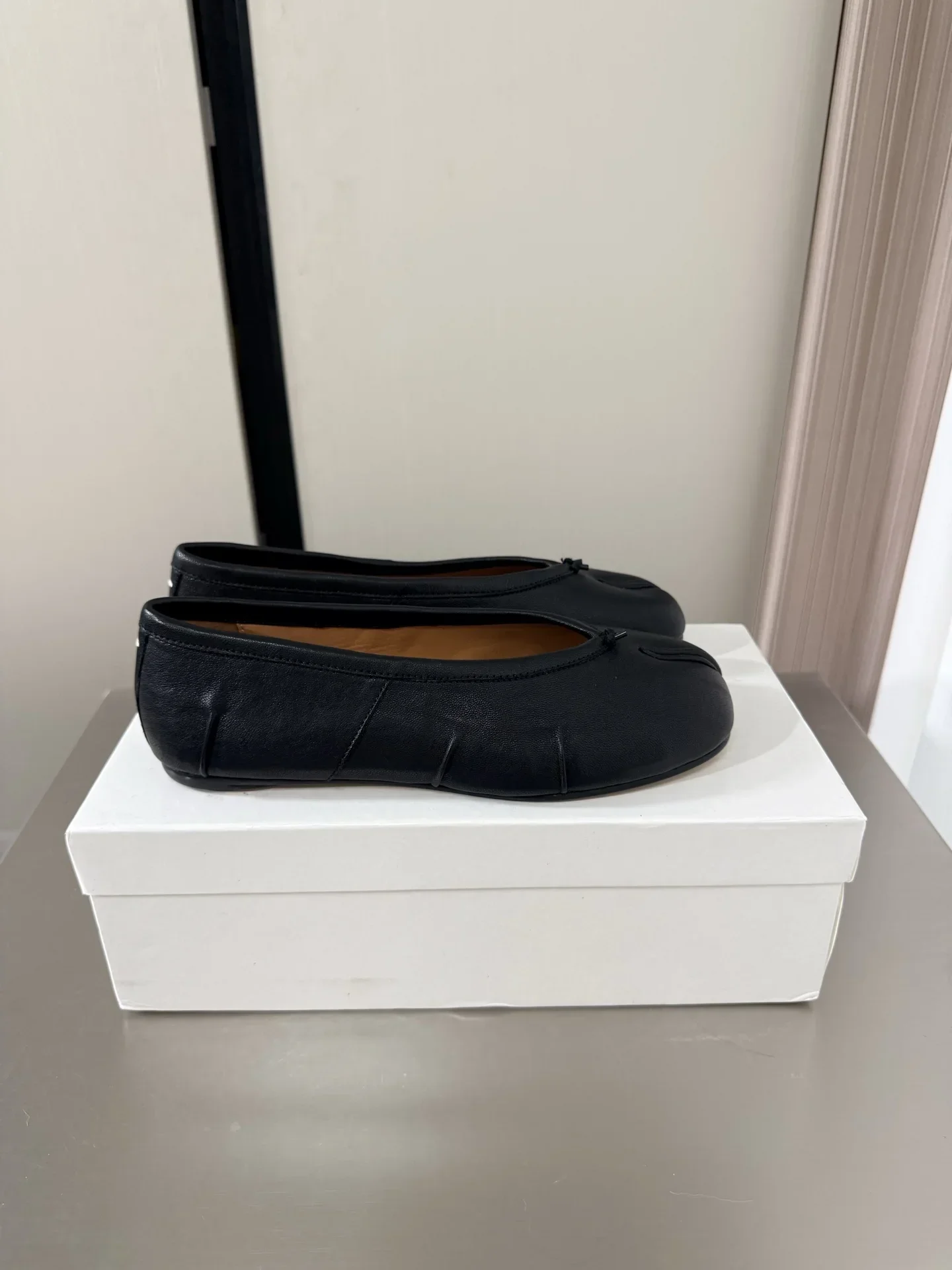 MAISON MARGIELA Flats & Loafers Calf Leather (Black) EU35-41 B80202607050524 - Image 2