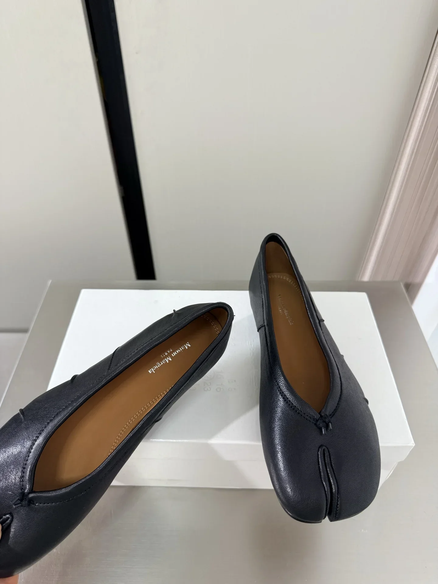 MAISON MARGIELA Flats & Loafers Calf Leather (Black) EU35-41 B80202607050524 - Image 3