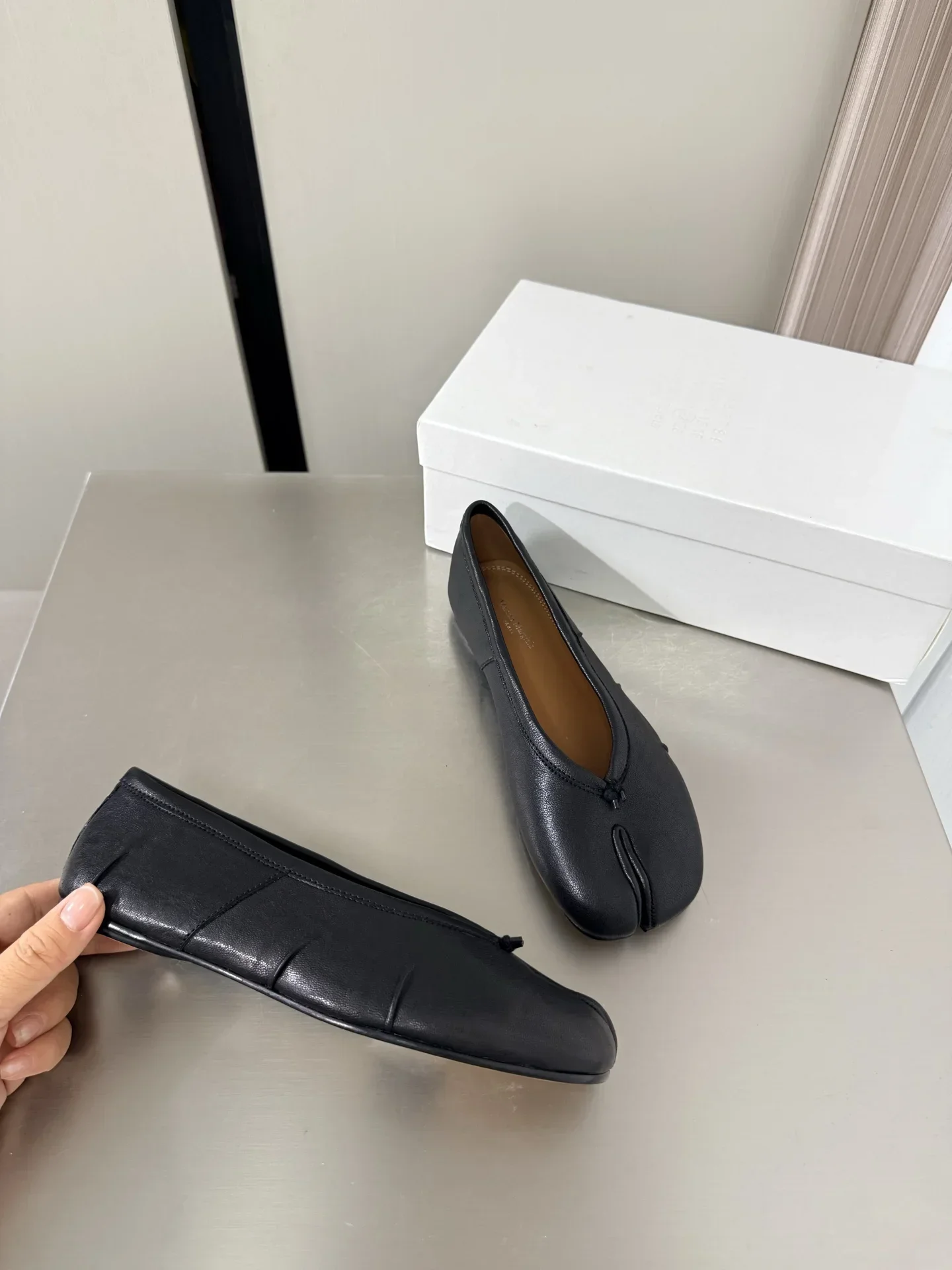 MAISON MARGIELA Flats & Loafers Calf Leather (Black) EU35-41 B80202607050524 - Image 4