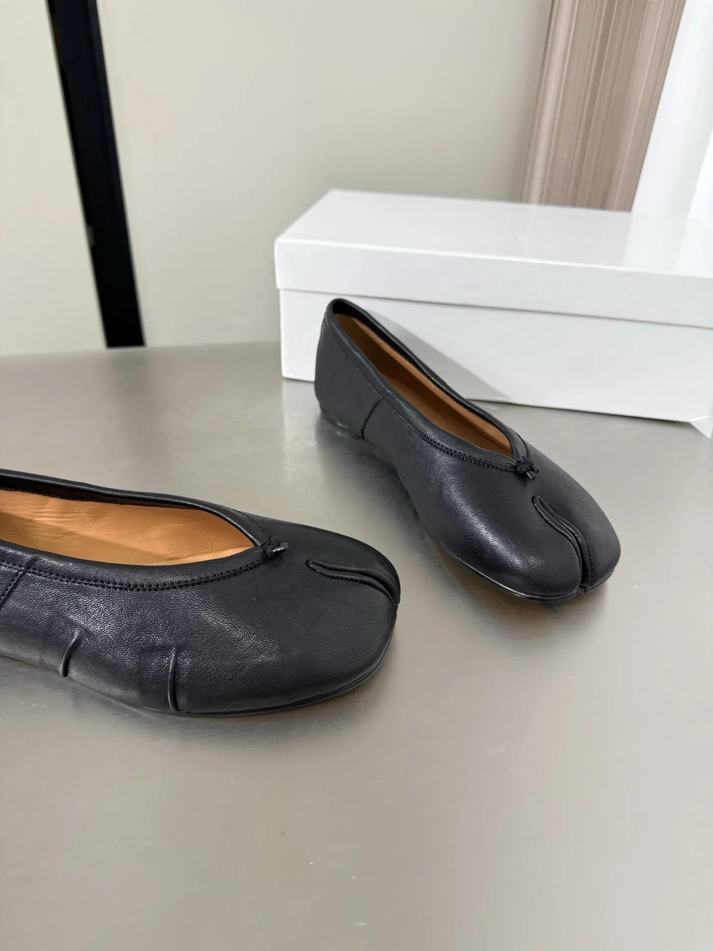 MAISON MARGIELA Flats & Loafers Calf Leather (Black) EU35-41 B80202607050524 - Image 5
