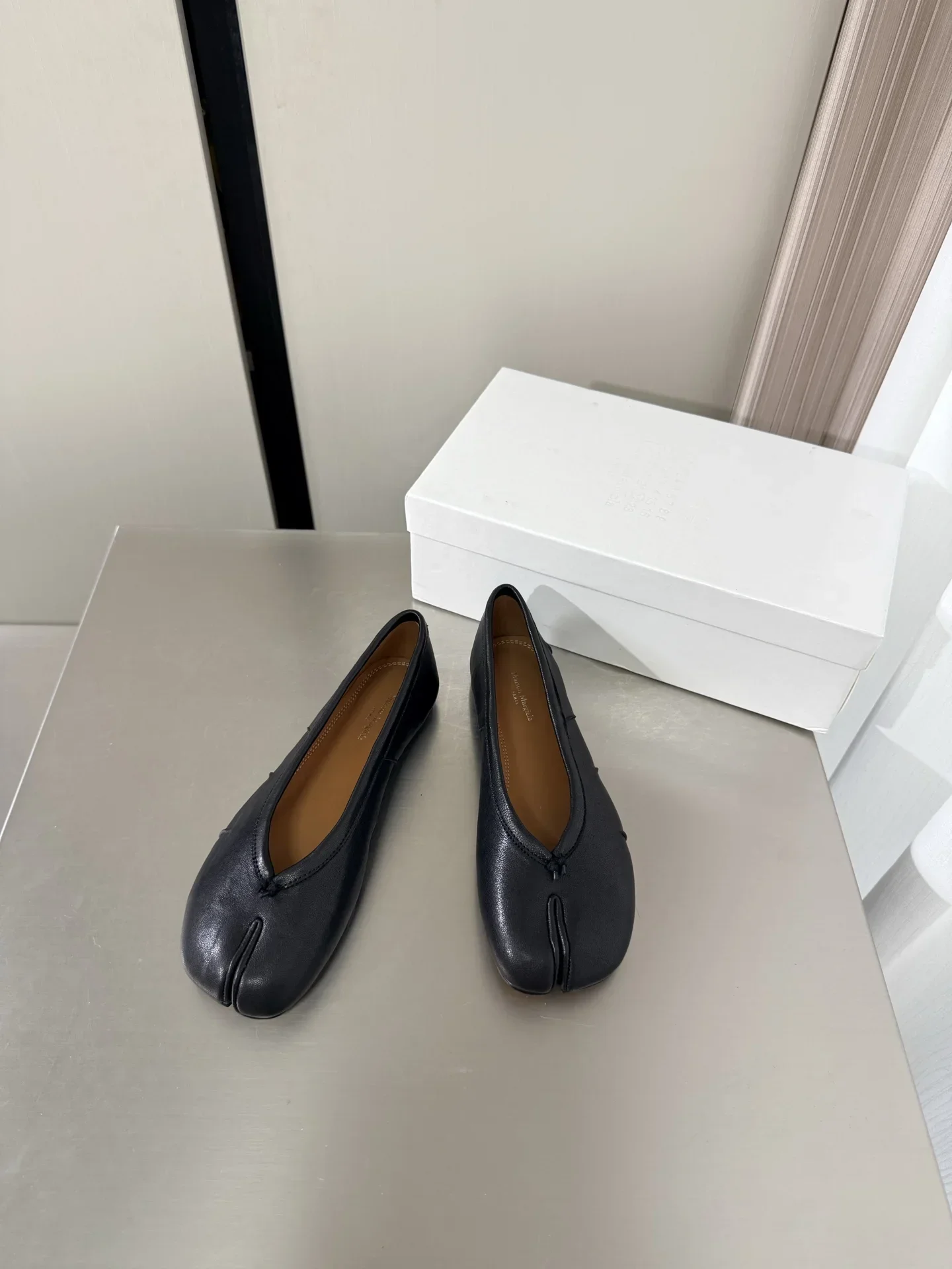 MAISON MARGIELA Flats & Loafers Calf Leather (Black) EU35-41 B80202607050524 - Image 6
