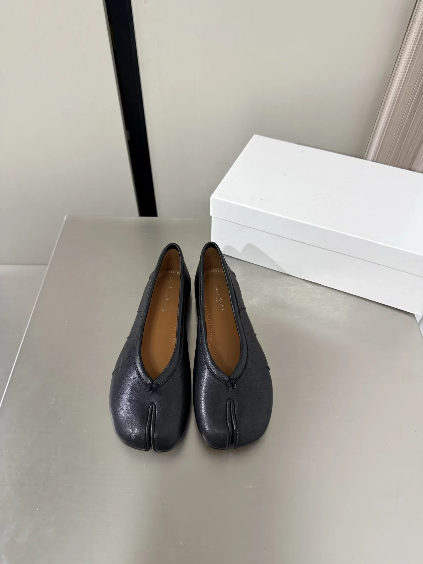 MAISON MARGIELA Flats & Loafers Calf Leather (Black) EU35-41 B80202607050524 - Image 7