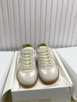 MAISON MARGIELA Sneakers & Trainers Calfskin Suede (White-Beige) EU35-44 B20202607050917