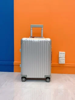 RIMOWA Suitcases 21inch F00202607010103