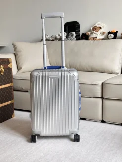 RIMOWA Suitcases 21inch F50202607010167