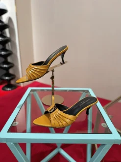 SAINT LAURENT Slides & Slippers Leather (Yellow-Black) B30202607050966
