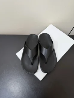 THE ROW Slides & Slippers Calfskin Leather (Black) EU35-40 A90202607050789