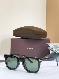 TOM FORD Glasses & Sunglasses B05202607020592