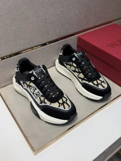 VALENTINO Sneakers & Trainers Canvas-Suede (Black-Beige-White) EU38-44 B80202607051443