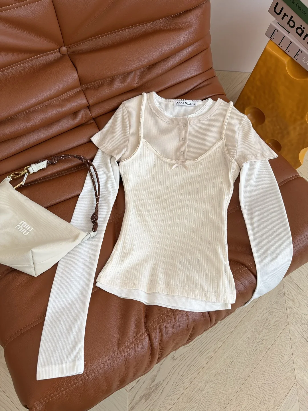 ACNE STUDIOS T-shirts S-L B15202608040168