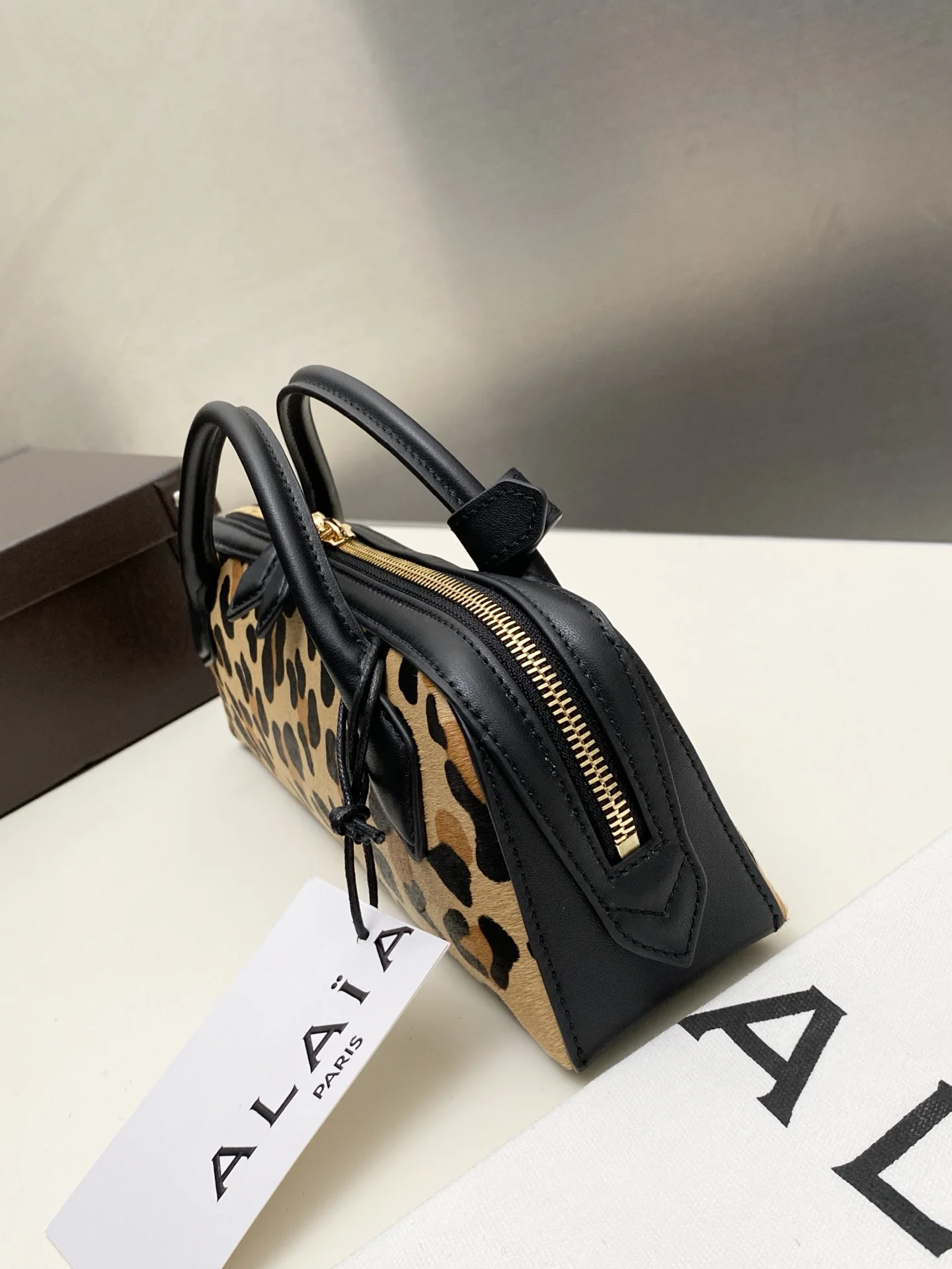 ALAIA Clutches Bags Suede Calfskin (Brown-Black) 31X10X7CM H20202608100368 - Image 2
