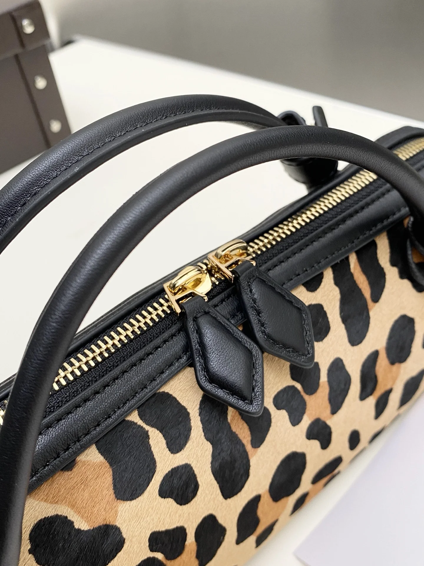 ALAIA Clutches Bags Suede Calfskin (Brown-Black) 31X10X7CM H20202608100368 - Image 3