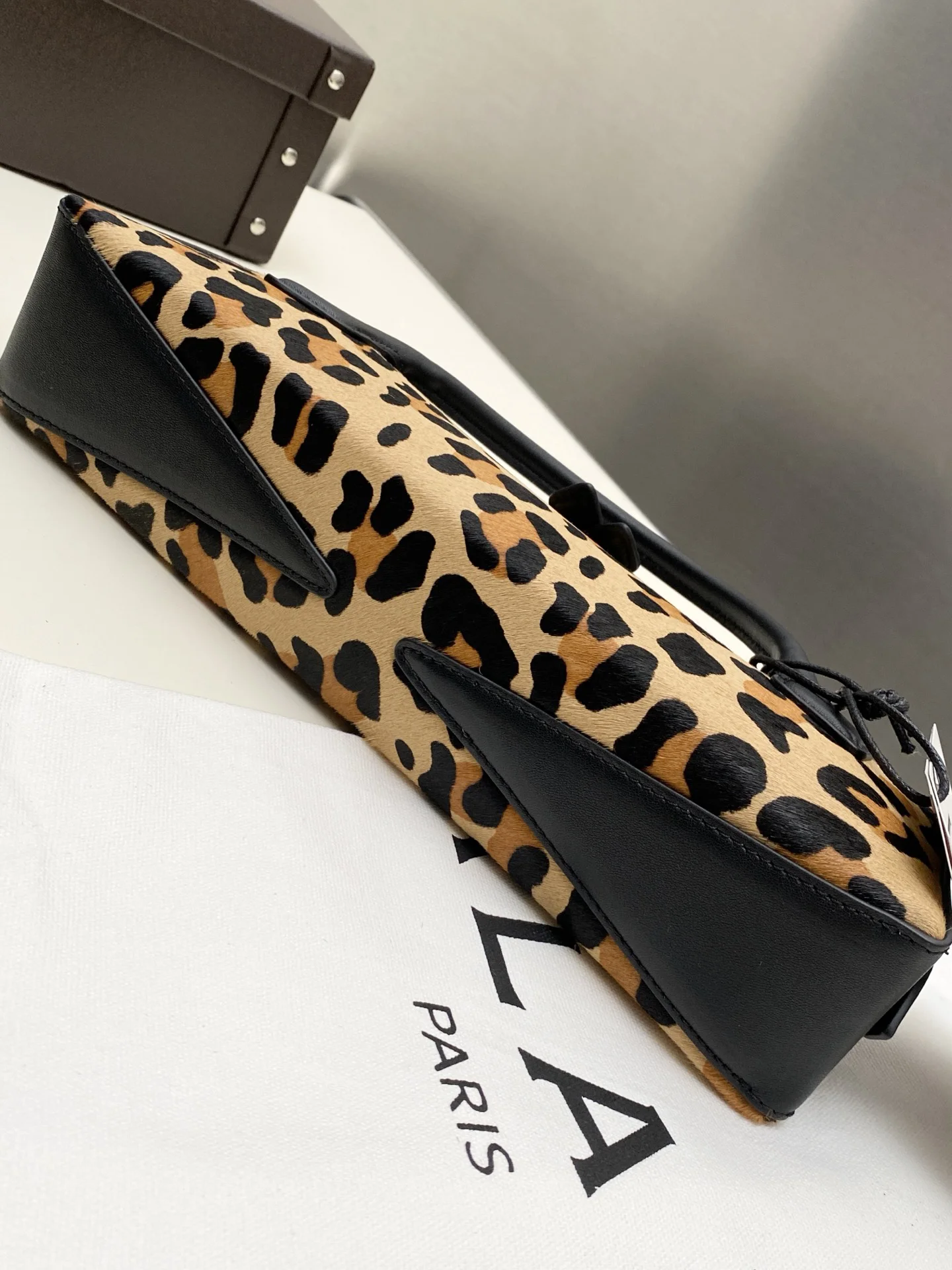ALAIA Clutches Bags Suede Calfskin (Brown-Black) 31X10X7CM H20202608100368 - Image 4