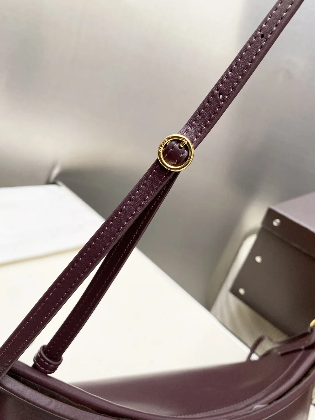 ALAIA Shoulder Bags Calf Leather (Burgundy-Gold) 30X14X9CM G00202608100382 - Image 5