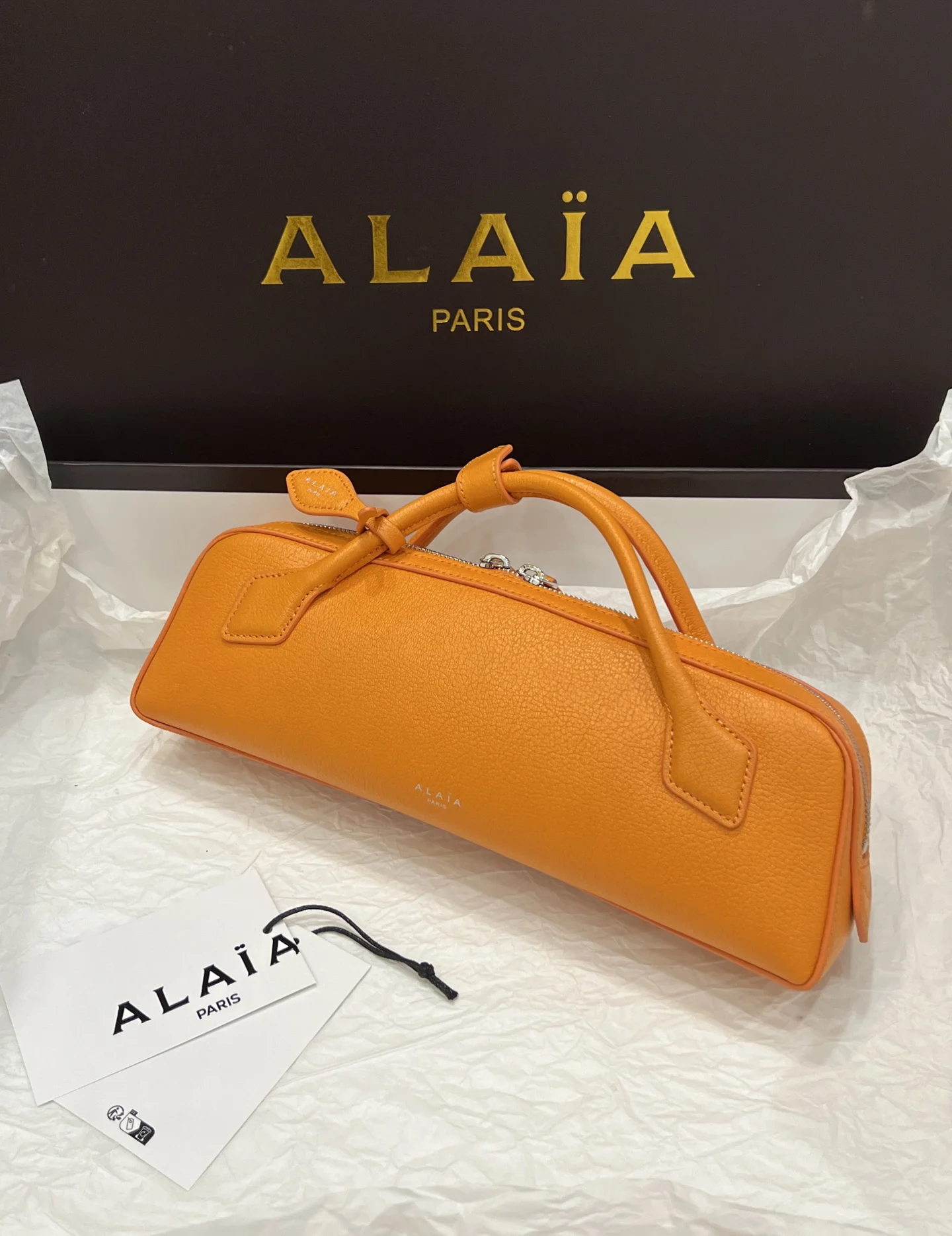 ALAIA Shoulder Bags Calf Leather (Orange) 31X10X7CM G00202608100401 - Image 3