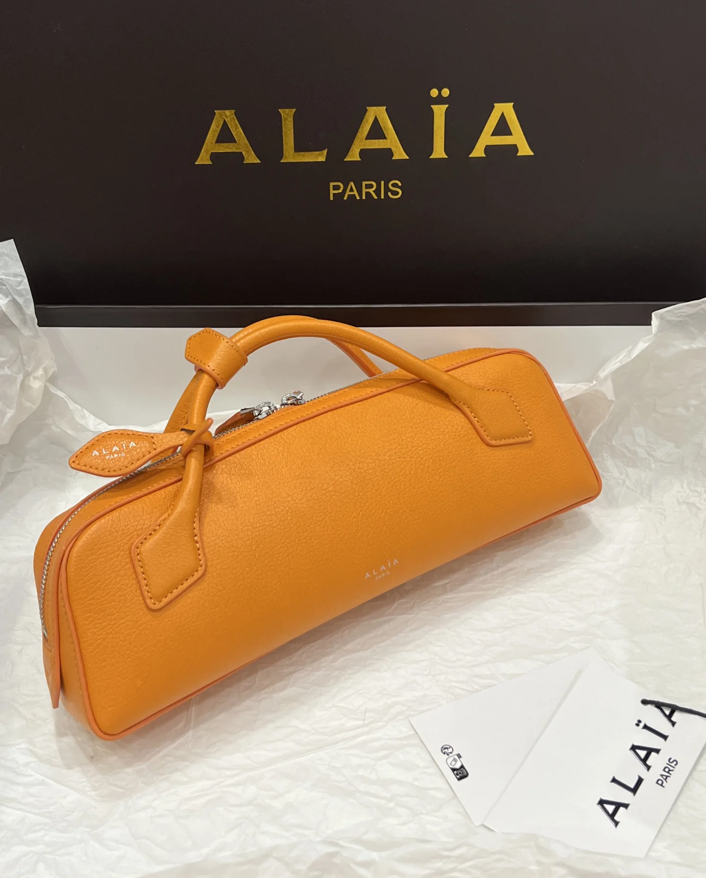ALAIA Shoulder Bags Calf Leather (Orange) 31X10X7CM G00202608100401 - Image 5