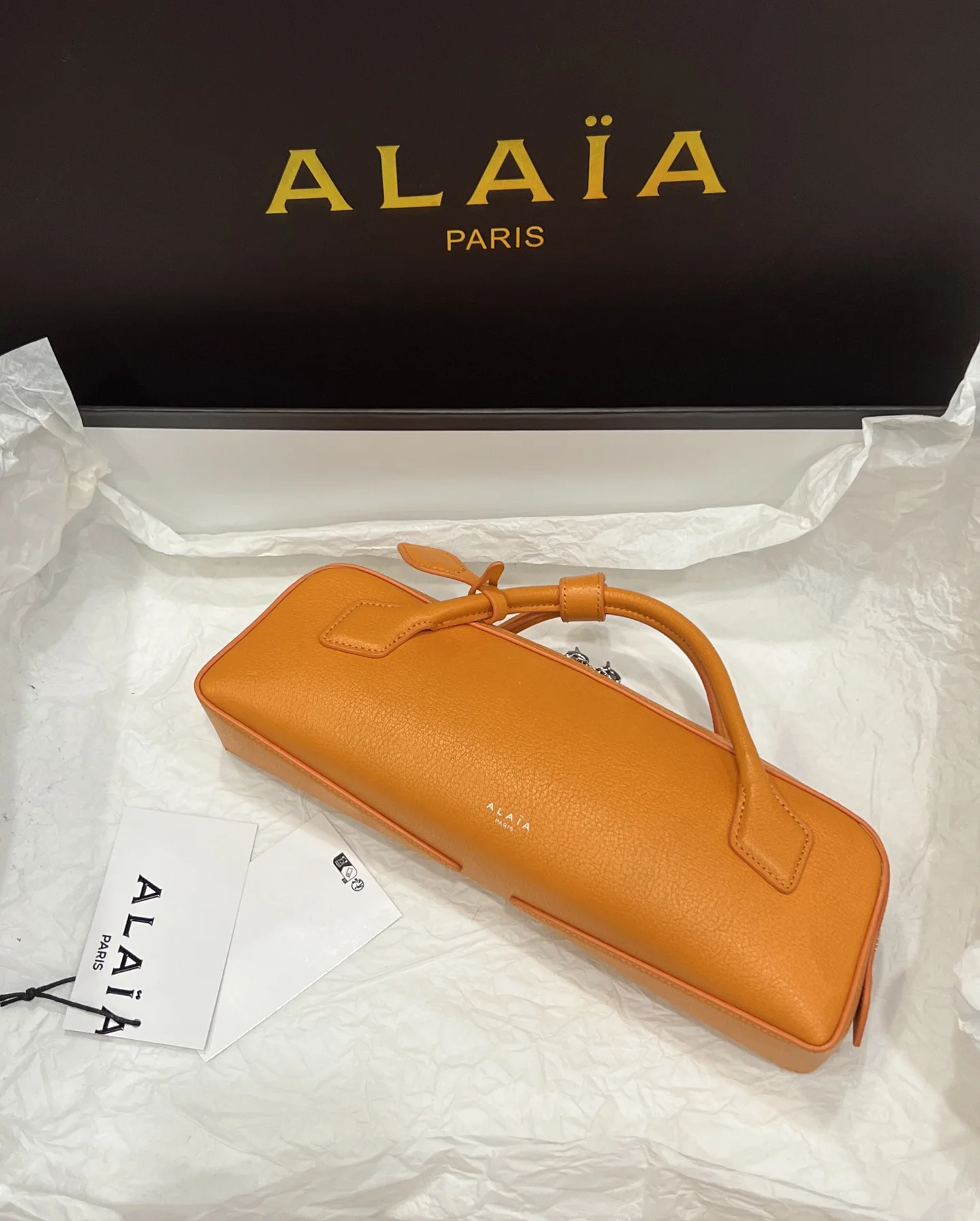 ALAIA Shoulder Bags Calf Leather (Orange) 31X10X7CM G00202608100401 - Image 6