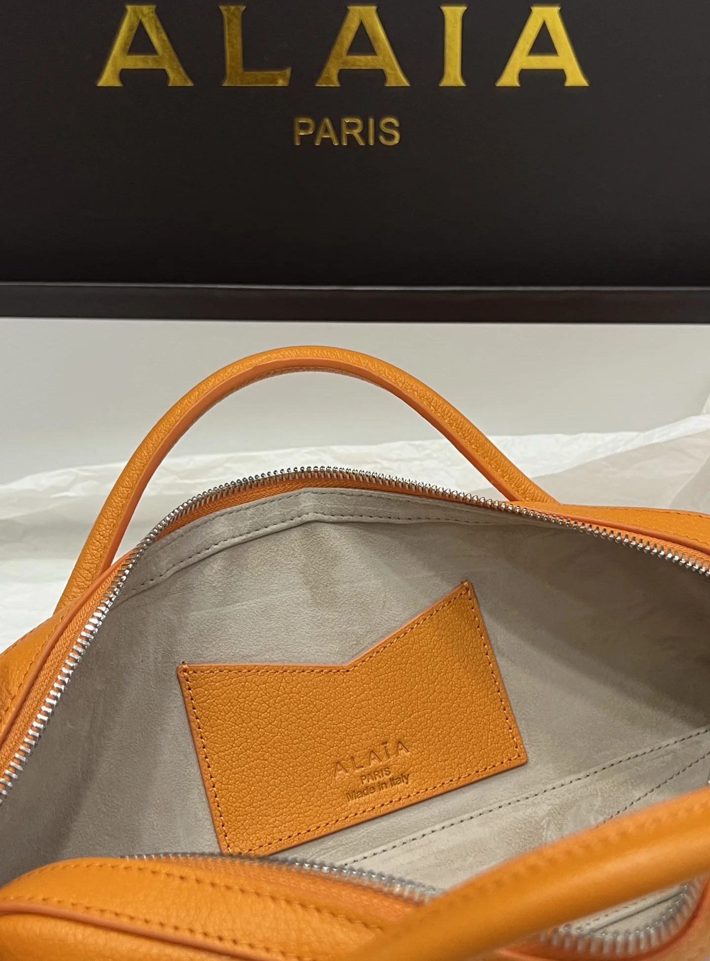 ALAIA Shoulder Bags Calf Leather (Orange) 31X10X7CM G00202608100401 - Image 9
