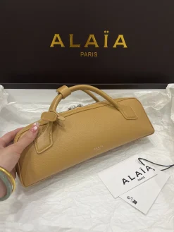 ALAIA Shoulder Bags Calfskin Leather (Tan) 31X10X7CM G00202608100416