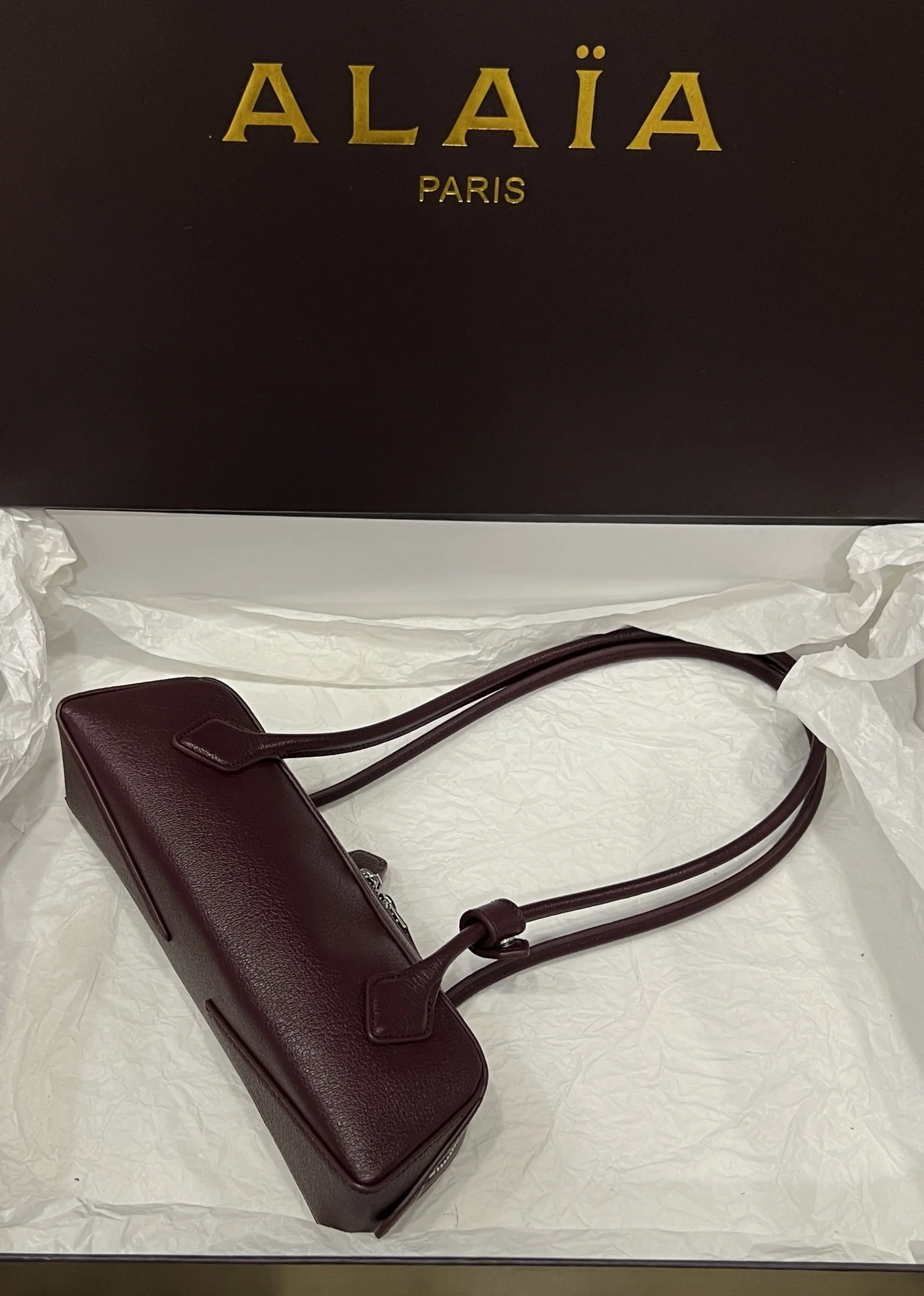 ALAIA Shoulder Bags Leather (Burgundy-Silver) 27X9X8CM G20202608100424 - Image 6