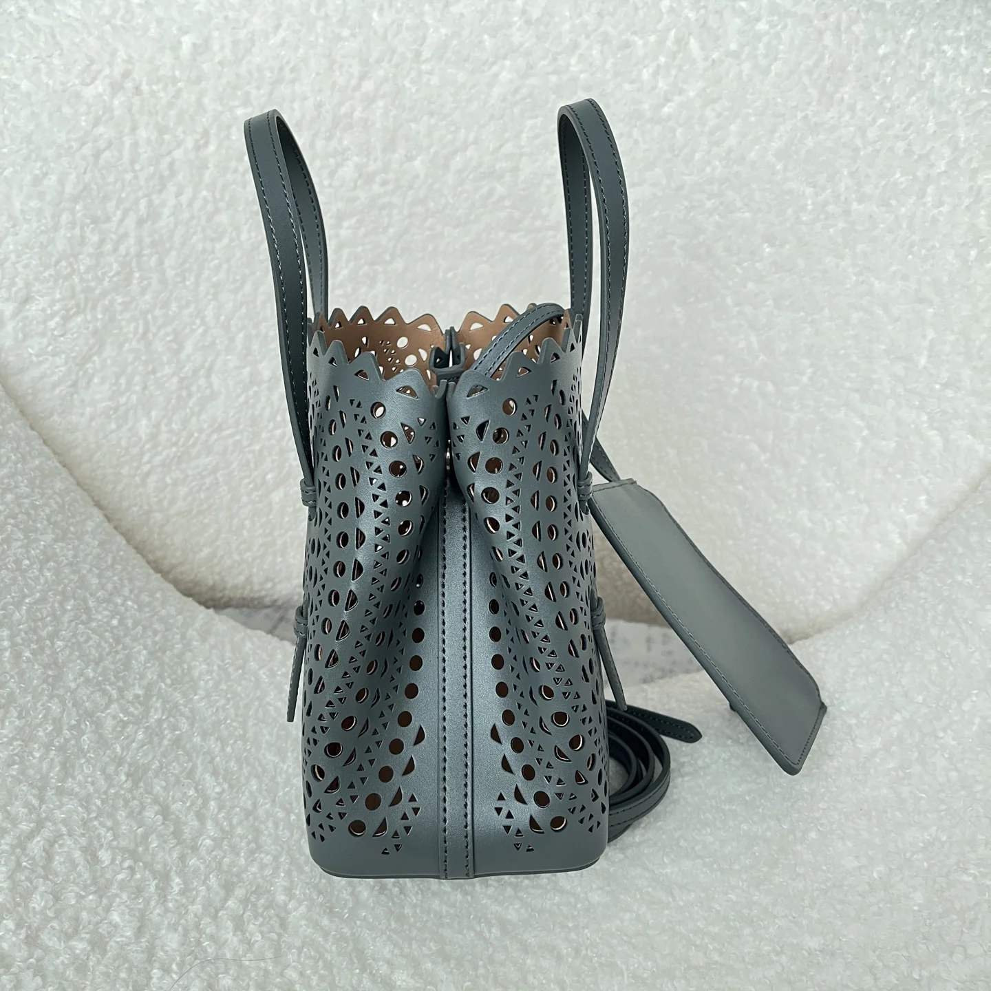 ALAIA Shoulder Bags Leather (Gray) 20X18X10CM F30202608100338 - Image 2