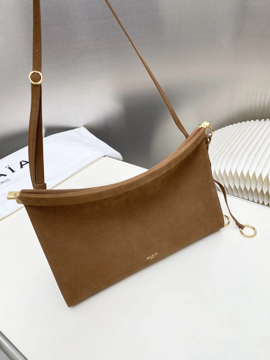 ALAIA Shoulder Bags Leather Suede (Brown) 30X21X9CM G30202608100381 - Image 2