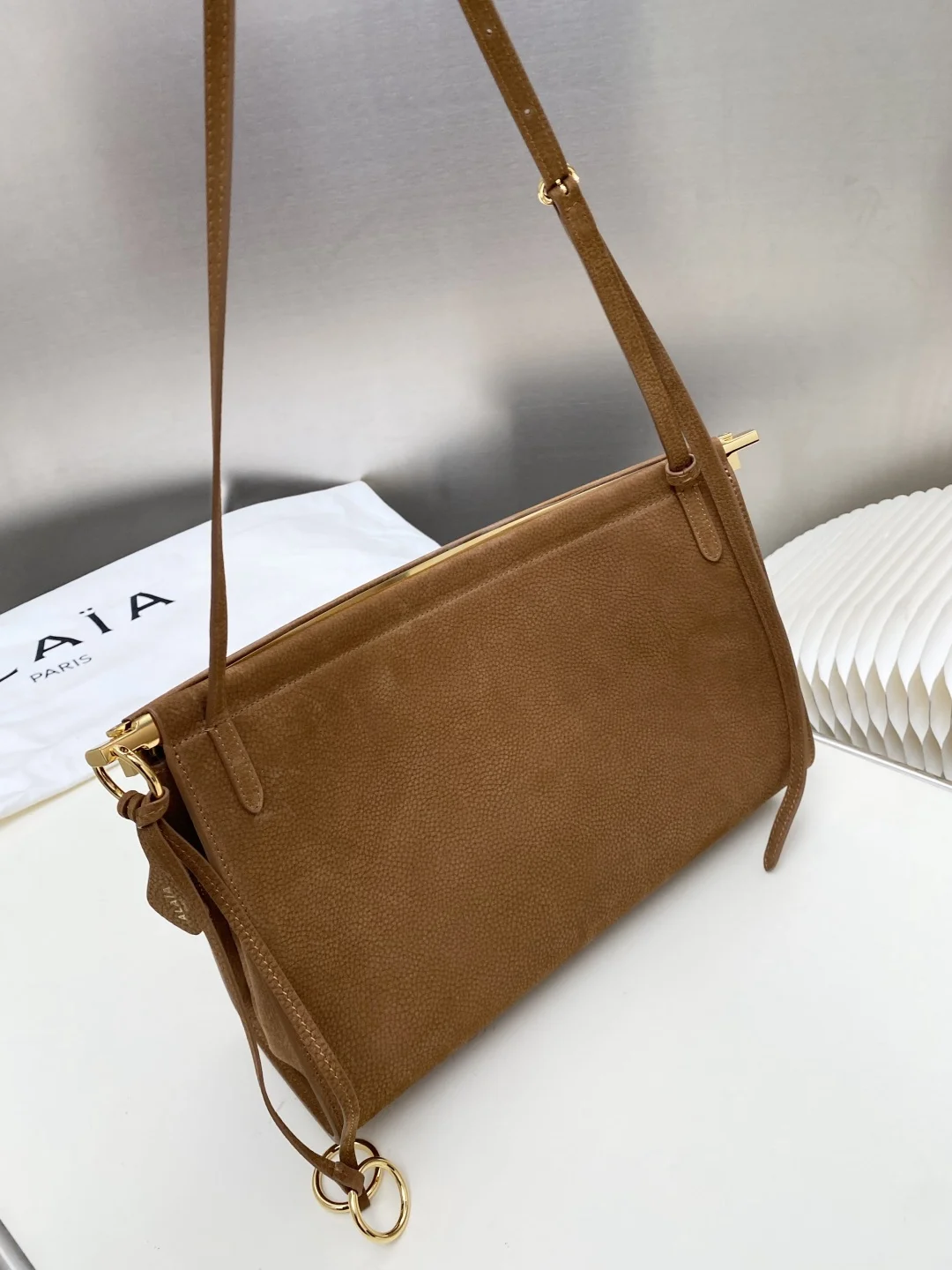 ALAIA Shoulder Bags Leather Suede (Brown) 30X21X9CM G30202608100381 - Image 4