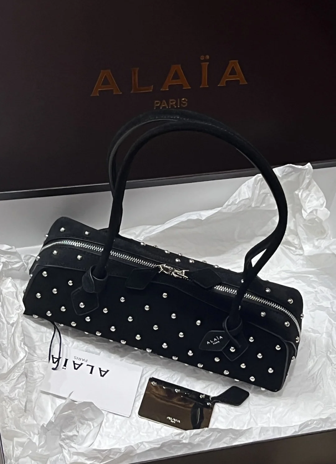 ALAIA Shoulder Bags Suede (Black-Silver) 33X10X11 H00202608100407 - Image 2