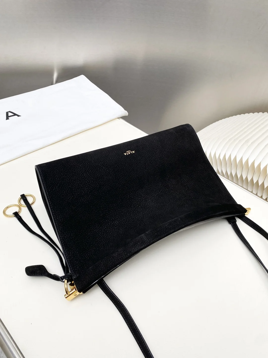 ALAIA Shoulder Bags Suede Leather (Black-Gold) 30X21X9CM G30202608100378 - Image 5