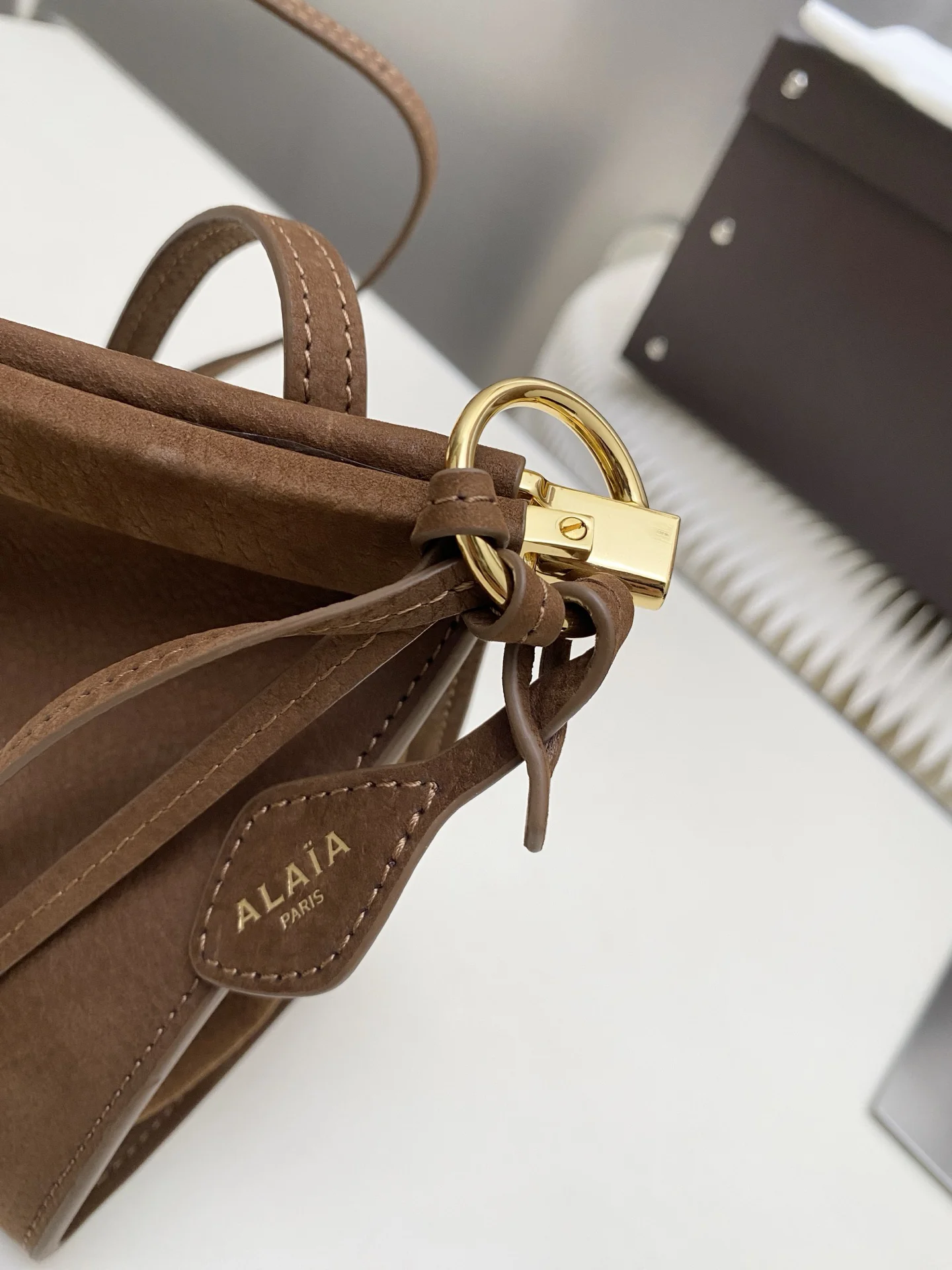 ALAIA Shoulder Bags Suede Leather (Brown-Gold) 30X14X9 CM G00202608100396 - Image 8