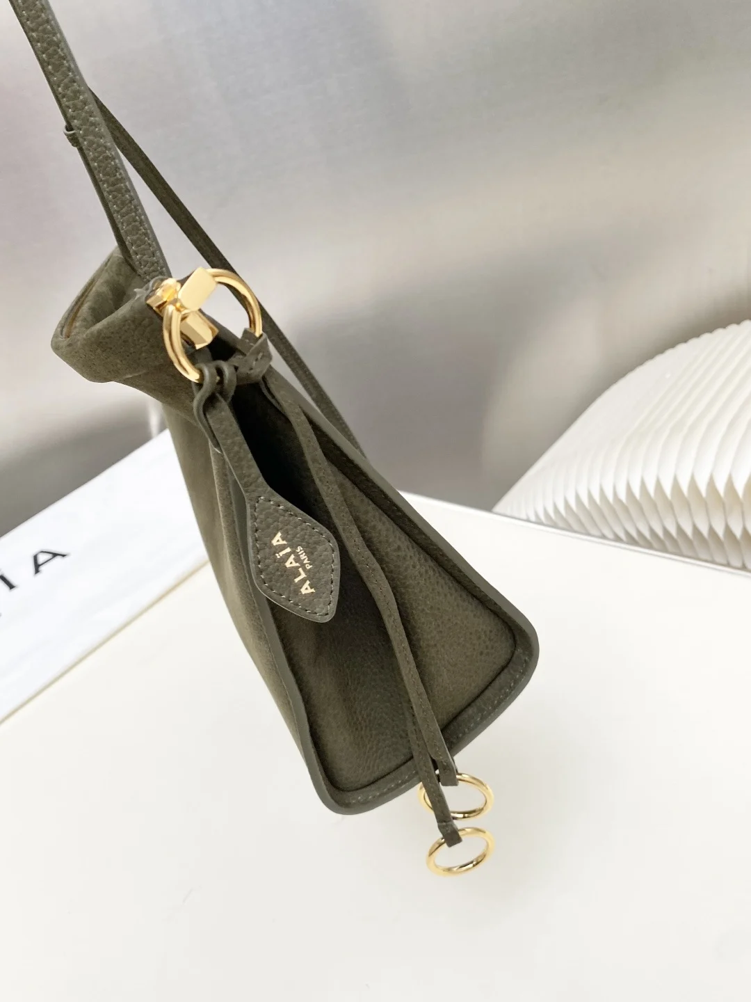 ALAIA Shoulder Bags Suede Leather (Green-Gold) 30X21X9CM G30202608100380 - Image 3