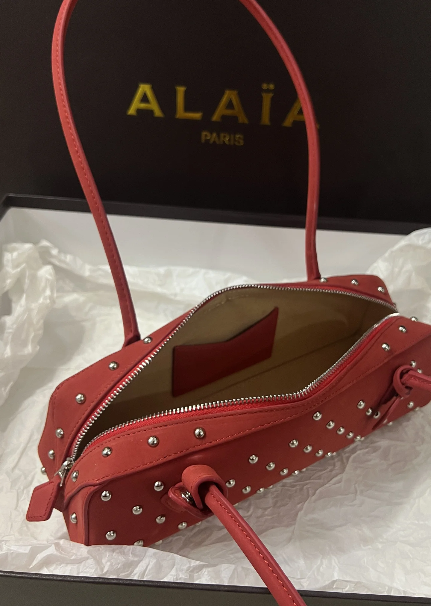 ALAIA Shoulder Bags Suede (Red-Silver) 33X10X11 H00202608100419 - Image 8