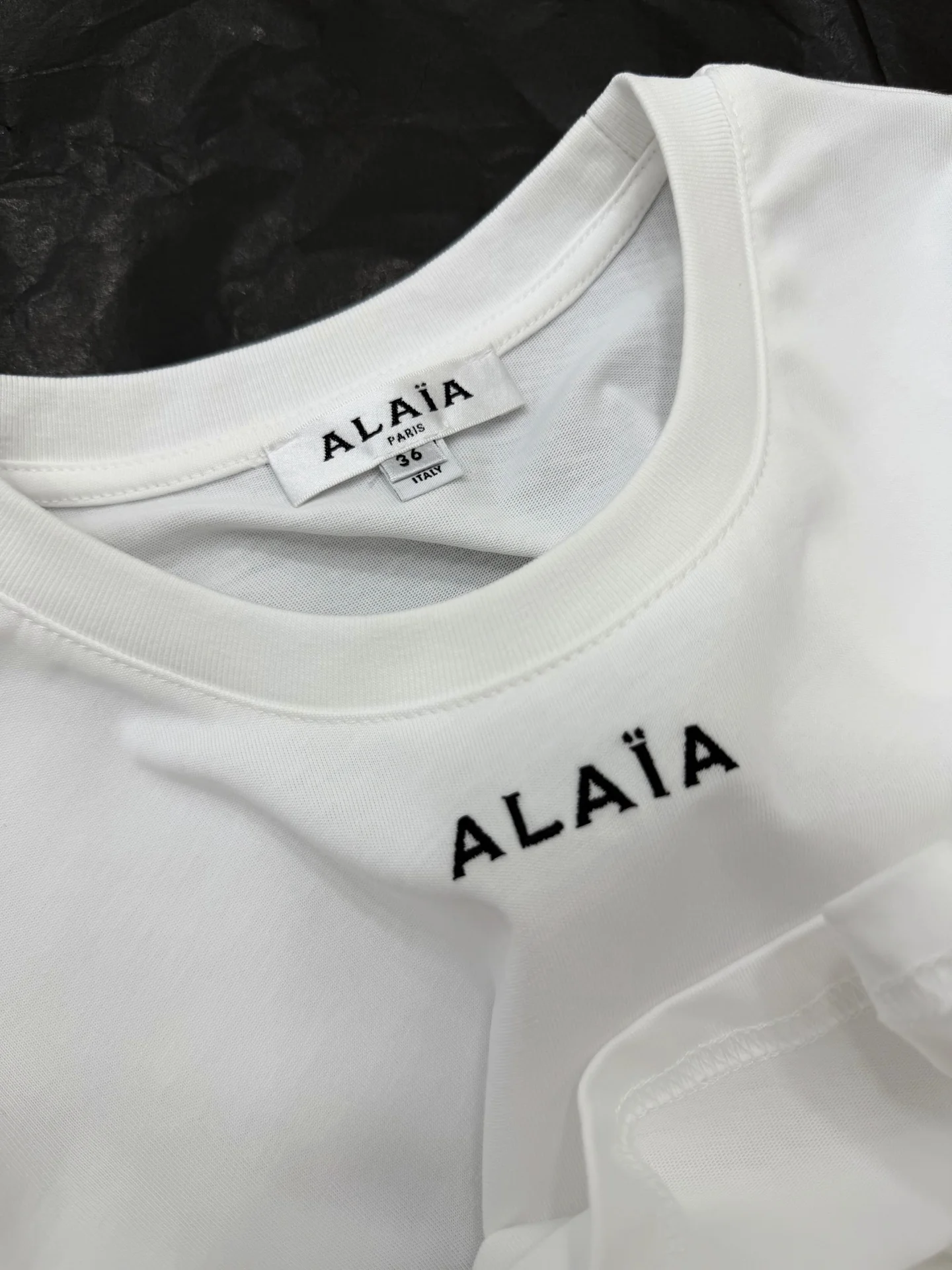 ALAIA T-shirts Cotton S-L A65202608041201 - Image 3