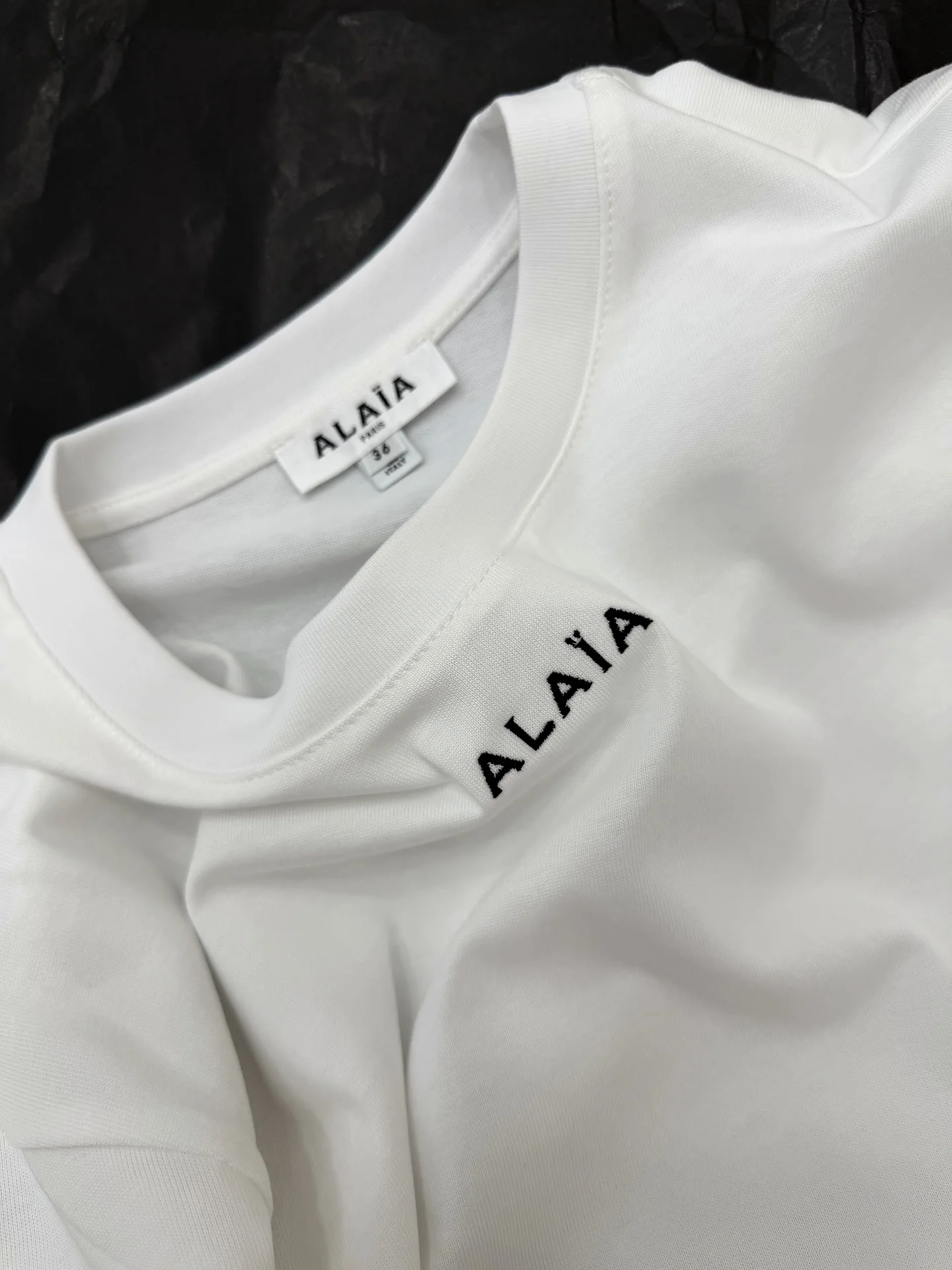ALAIA T-shirts Cotton S-M-L A85202608041200 - Image 2