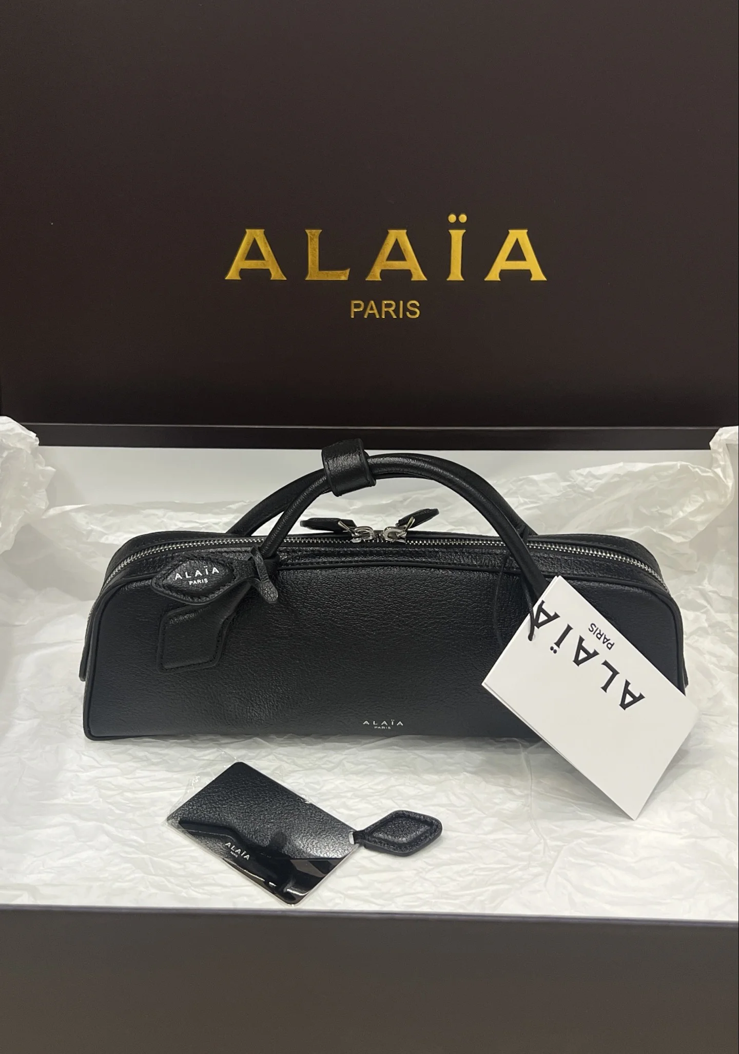 ALAIA Top Handle Bags Calf Leather (Black) 31X10X7CM G00202608100414 - Image 2