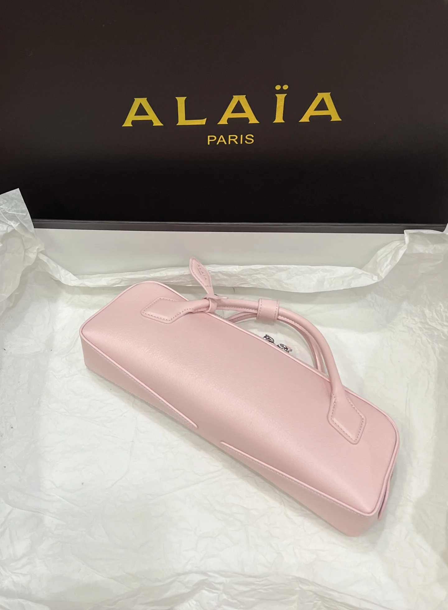 ALAIA Top Handle Bags Calf Leather (Pink) 31X10X7CM G00202608100402 - Image 6