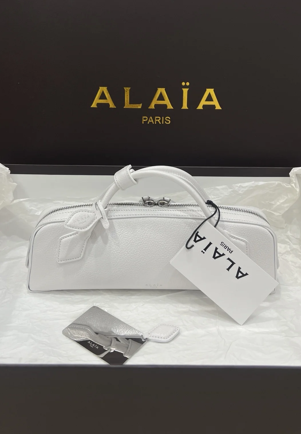ALAIA Top Handle Bags Calf Leather (White) 31X10X7CM G00202608100399 - Image 2
