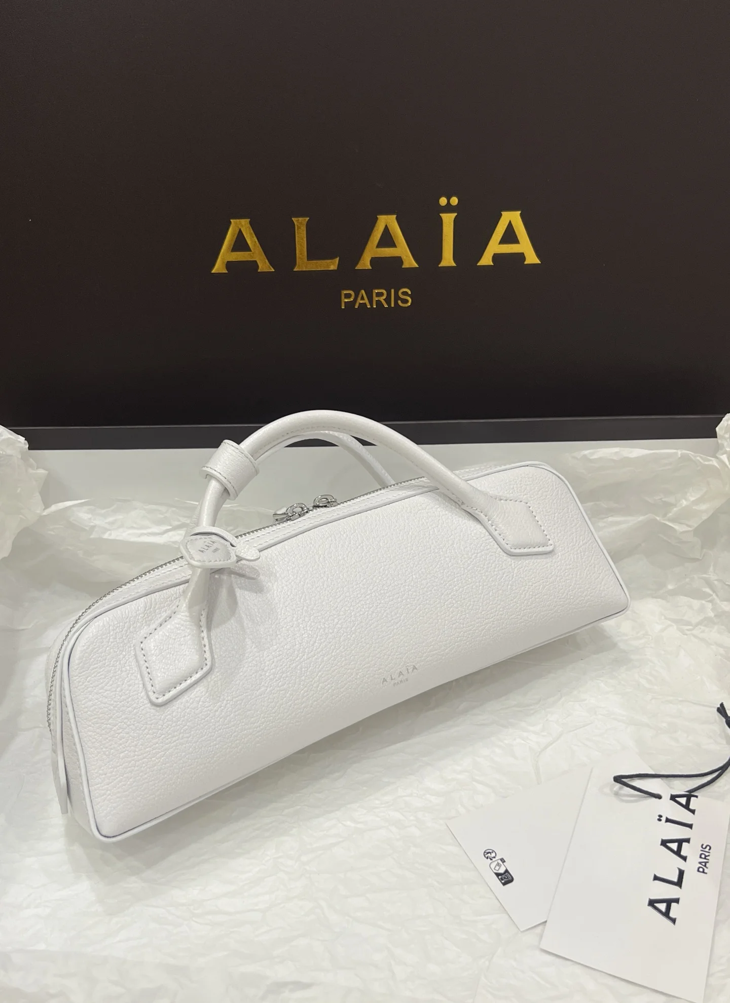 ALAIA Top Handle Bags Calf Leather (White) 31X10X7CM G00202608100399 - Image 5
