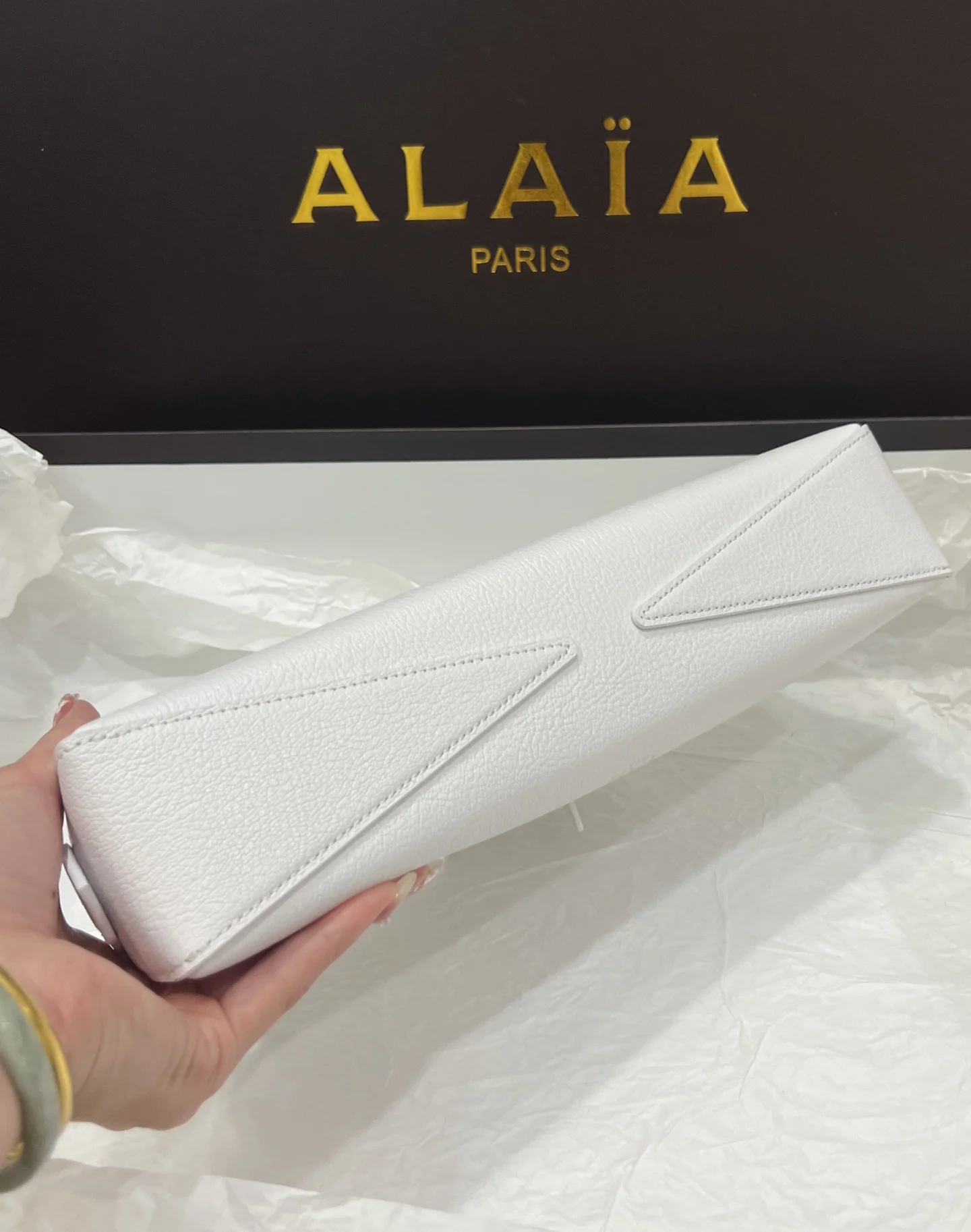 ALAIA Top Handle Bags Calf Leather (White) 31X10X7CM G00202608100399 - Image 8
