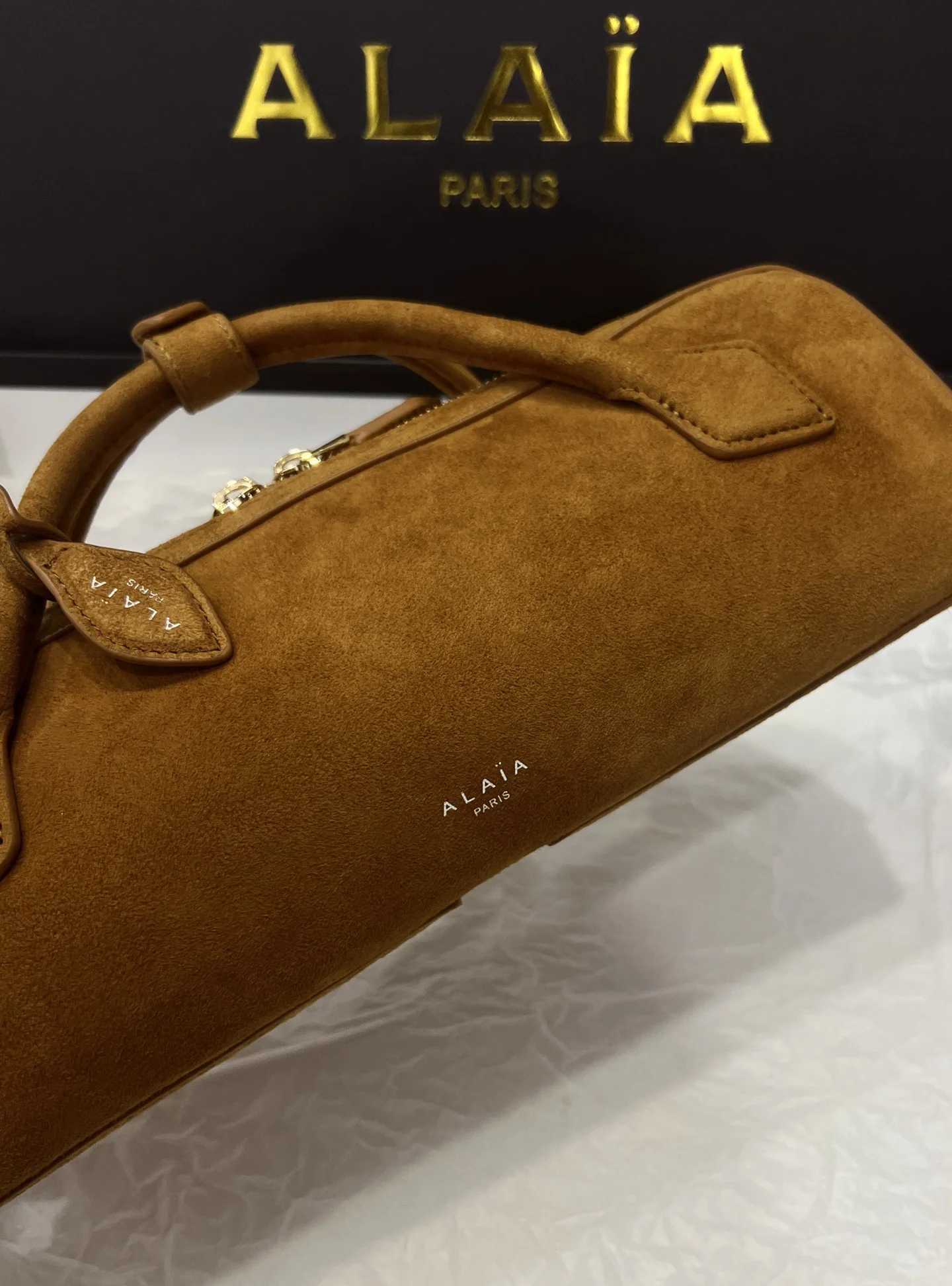 ALAIA Top Handle Bags Suede (Brown) 31X10X7CM G00202608100420 - Image 5