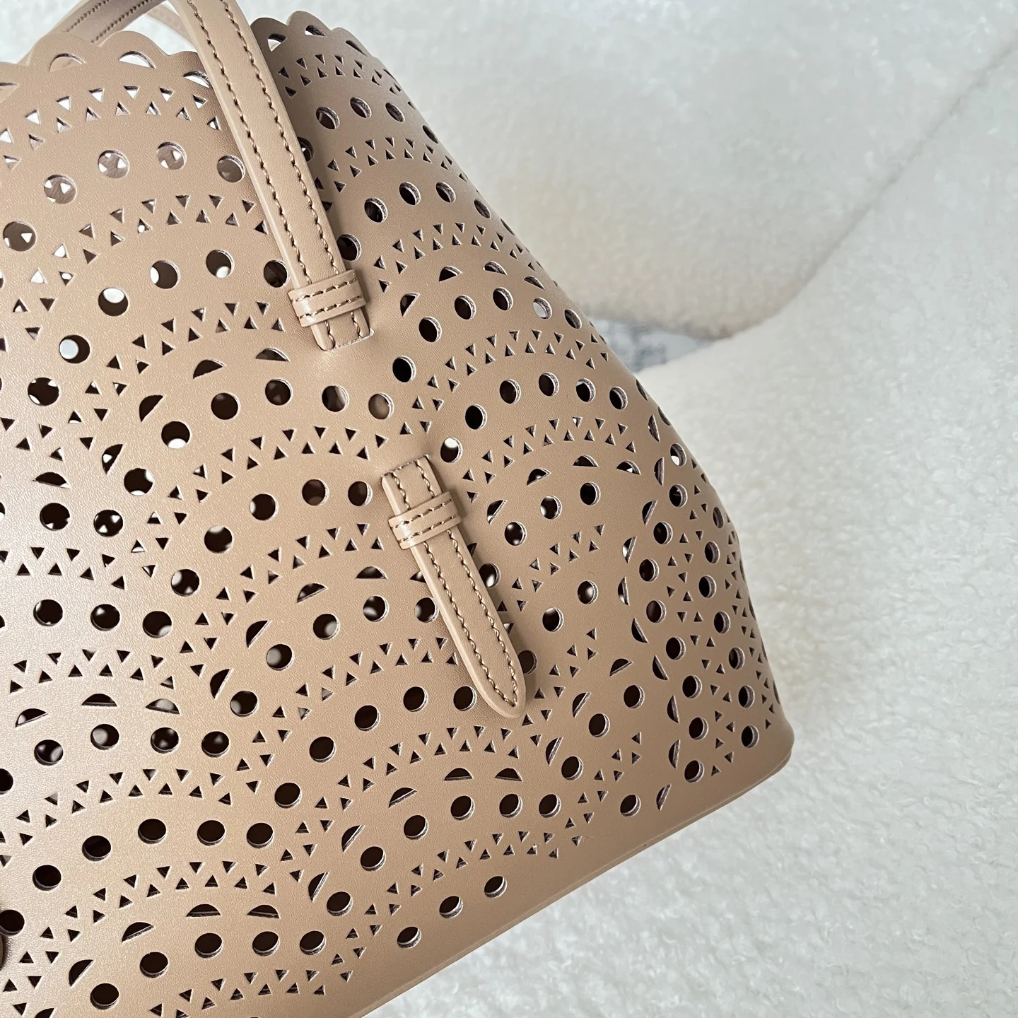 ALAIA Totes Bags Leather (Beige) 25X20X12CM F80202608100351 - Image 4