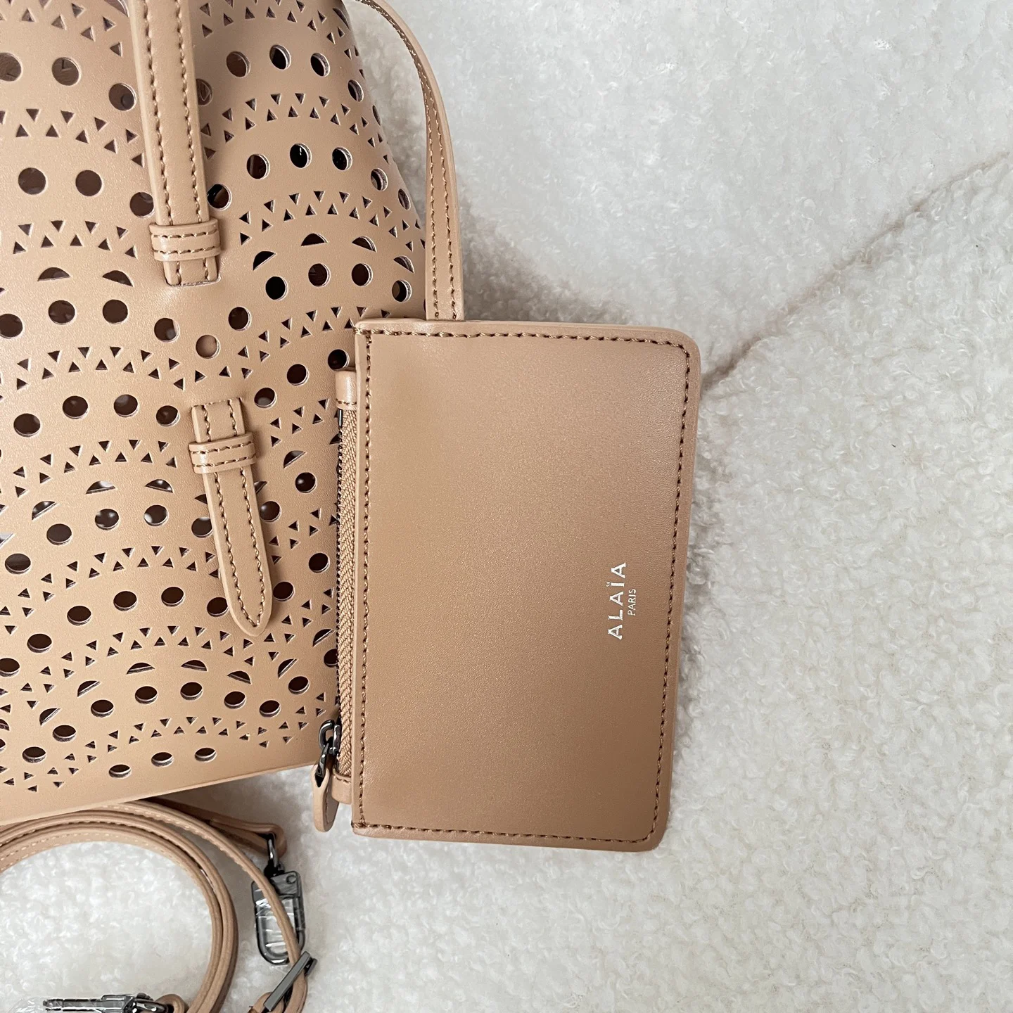 ALAIA Totes Bags Leather (Beige) 25X20X12CM F80202608100351 - Image 8