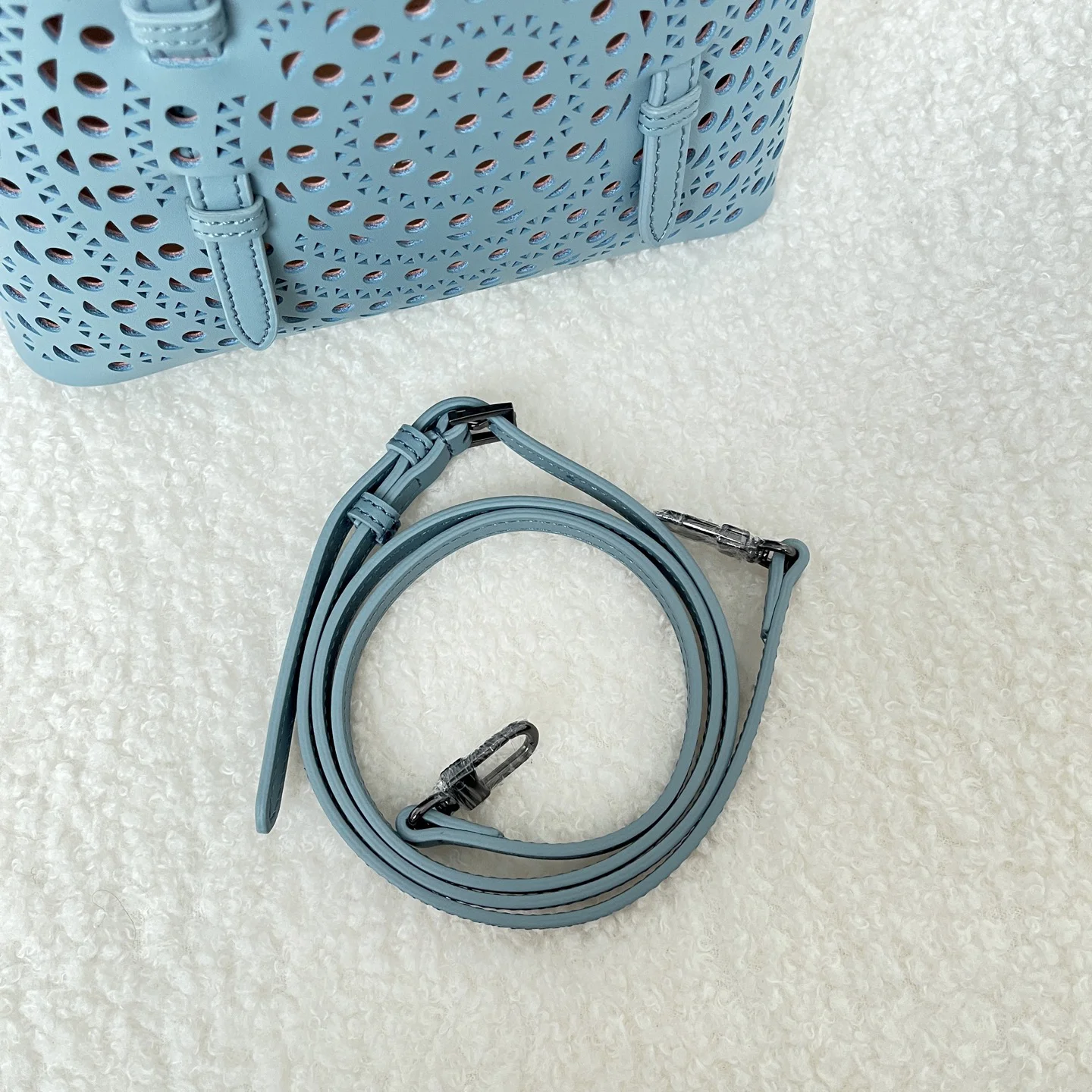 ALAIA Totes Bags Leather (Blue) 20X18X10CM F30202608100339 - Image 9