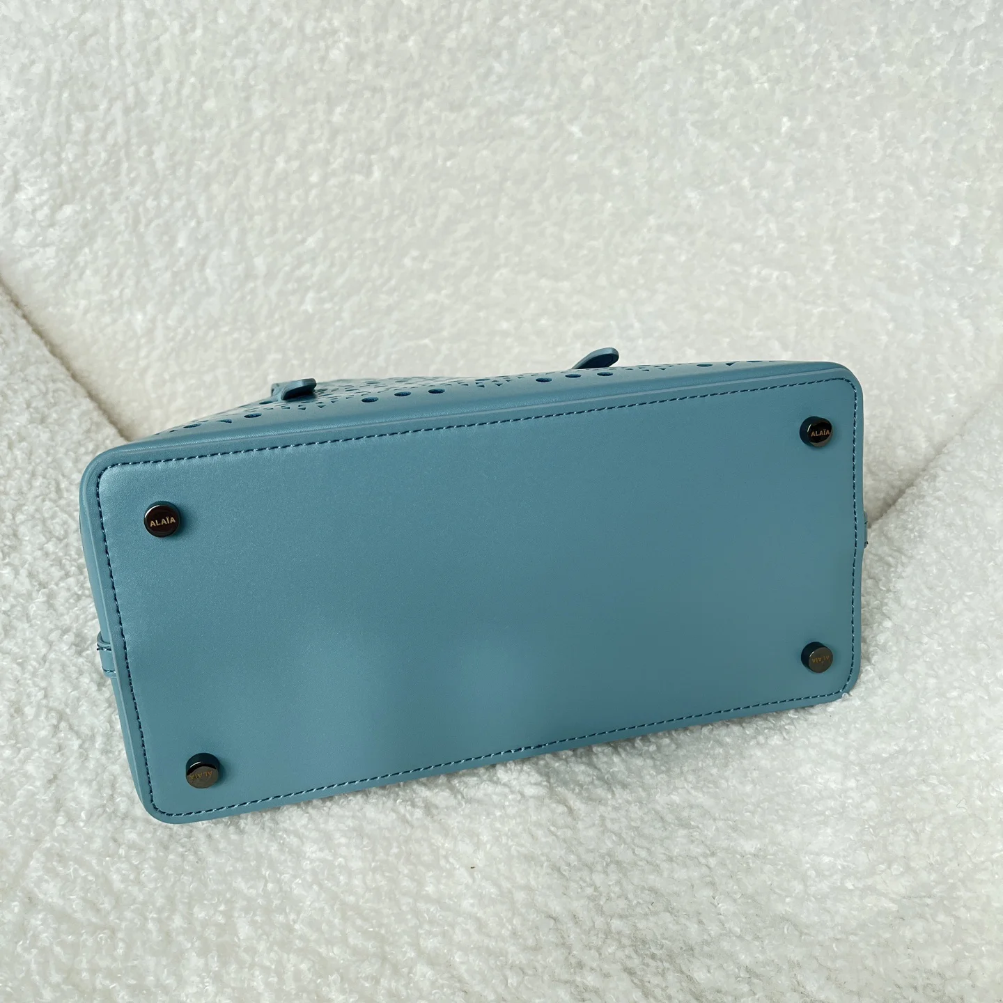 ALAIA Totes Bags Leather (Blue) 25X20X12CM F80202608100346 - Image 3