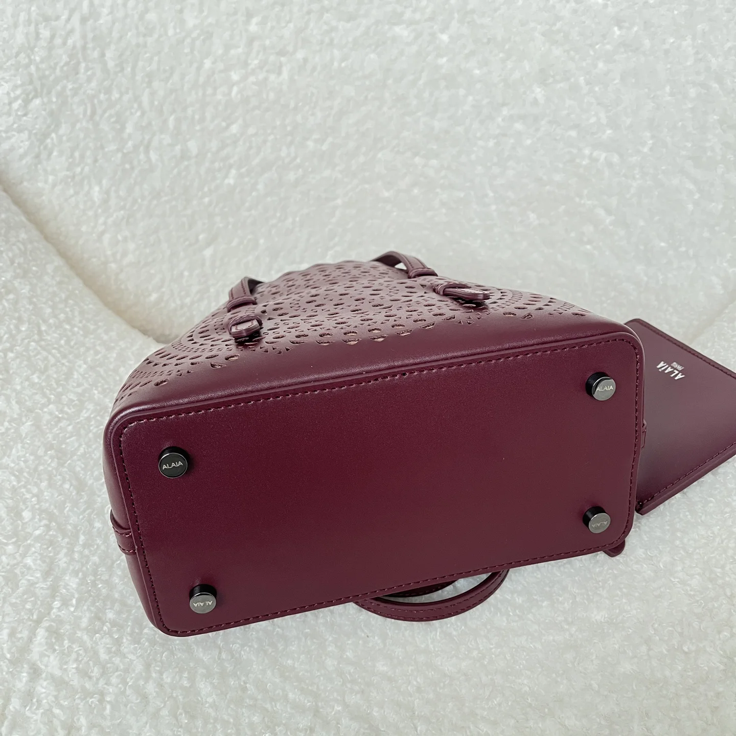 ALAIA Totes Bags Leather (Burgundy) 20X18X10CM F30202608100340 - Image 3