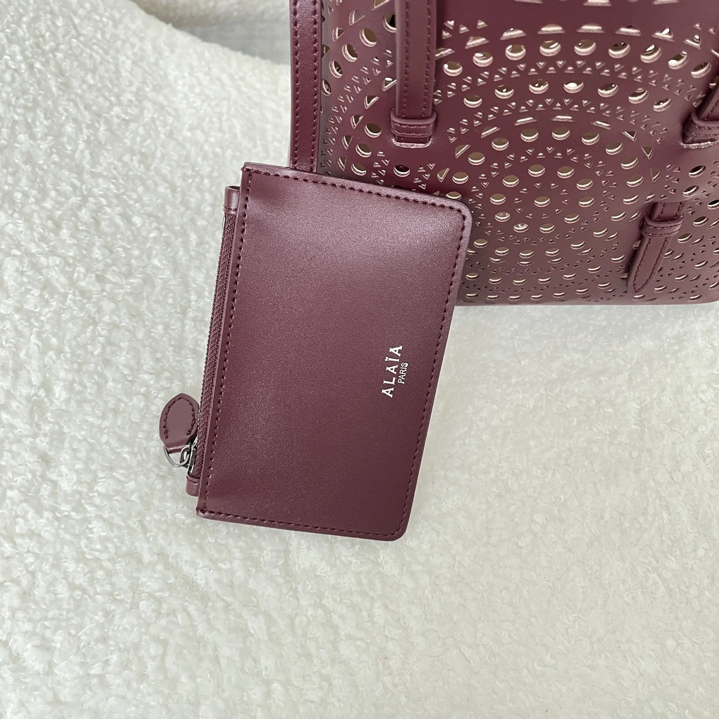 ALAIA Totes Bags Leather (Burgundy) 20X18X10CM F30202608100340 - Image 8