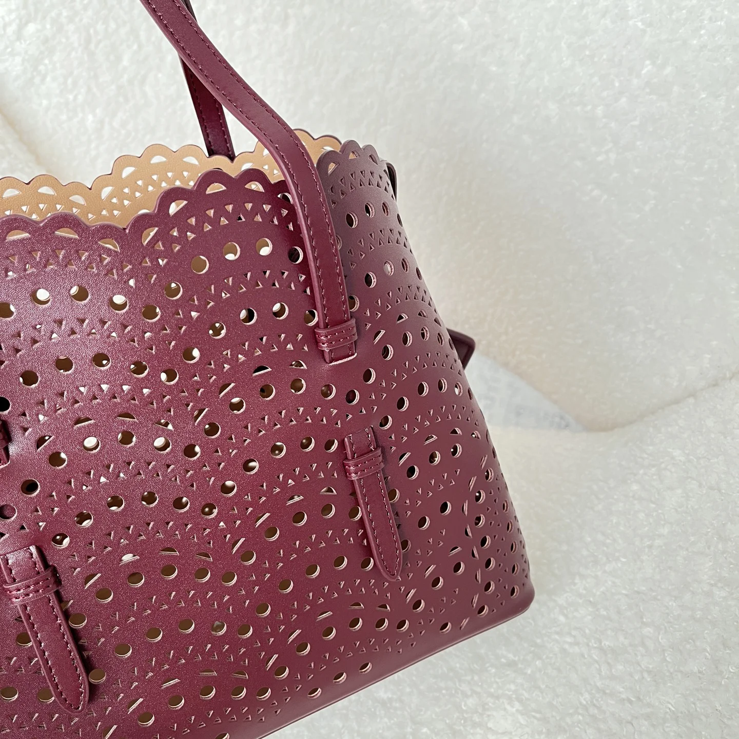 ALAIA Totes Bags Leather (Burgundy) 25X20X12CM F80202608100347 - Image 4