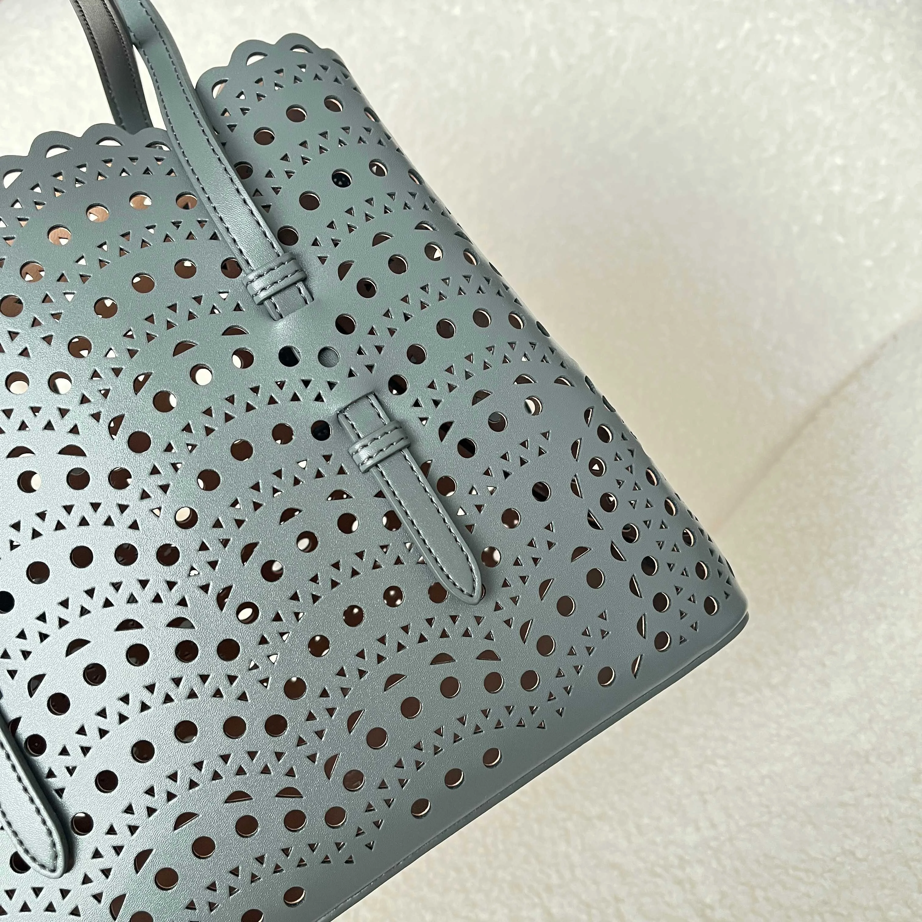 ALAIA Totes Bags Leather (Gray) 25X20X12CM F80202608100345 - Image 4