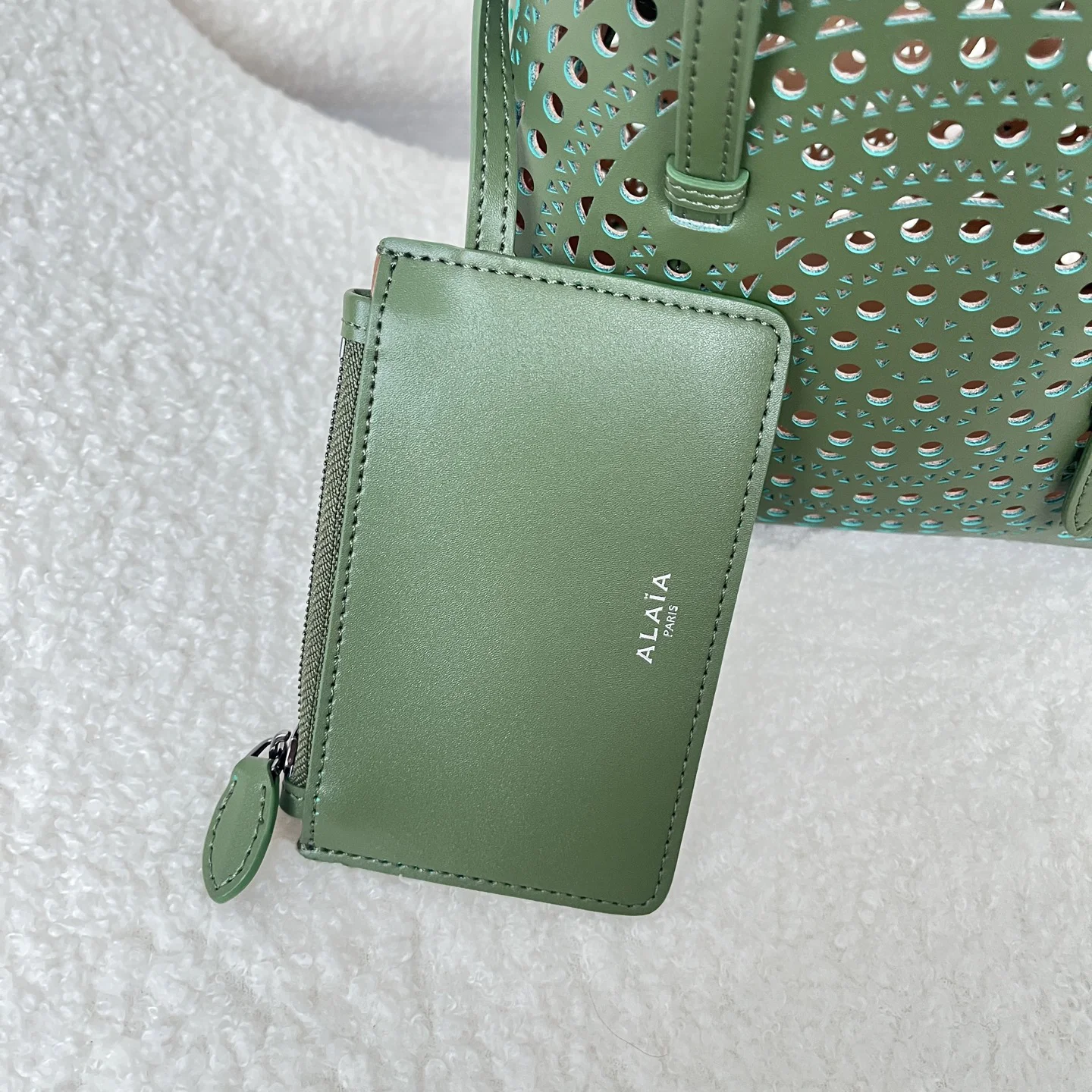ALAIA Totes Bags Leather (Green) 20X18X10CM F30202608100343 - Image 8